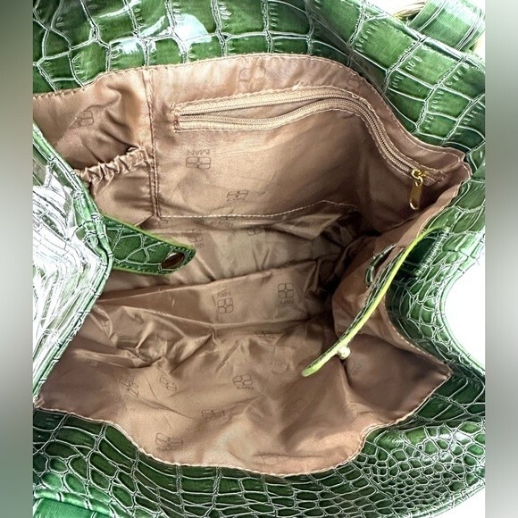 IMAN Green Embossed Crocodile Print with Gold Hardware Shoulder Bag NWOT - Picture 6 of 11